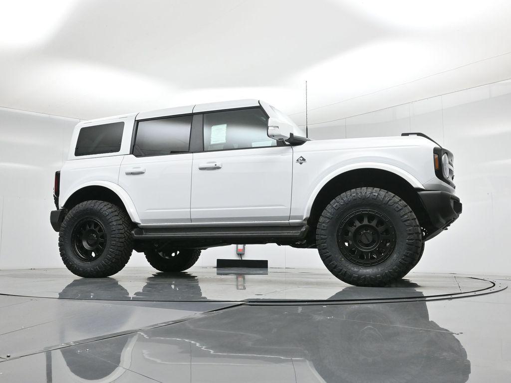 new 2025 Ford Bronco car, priced at $63,595