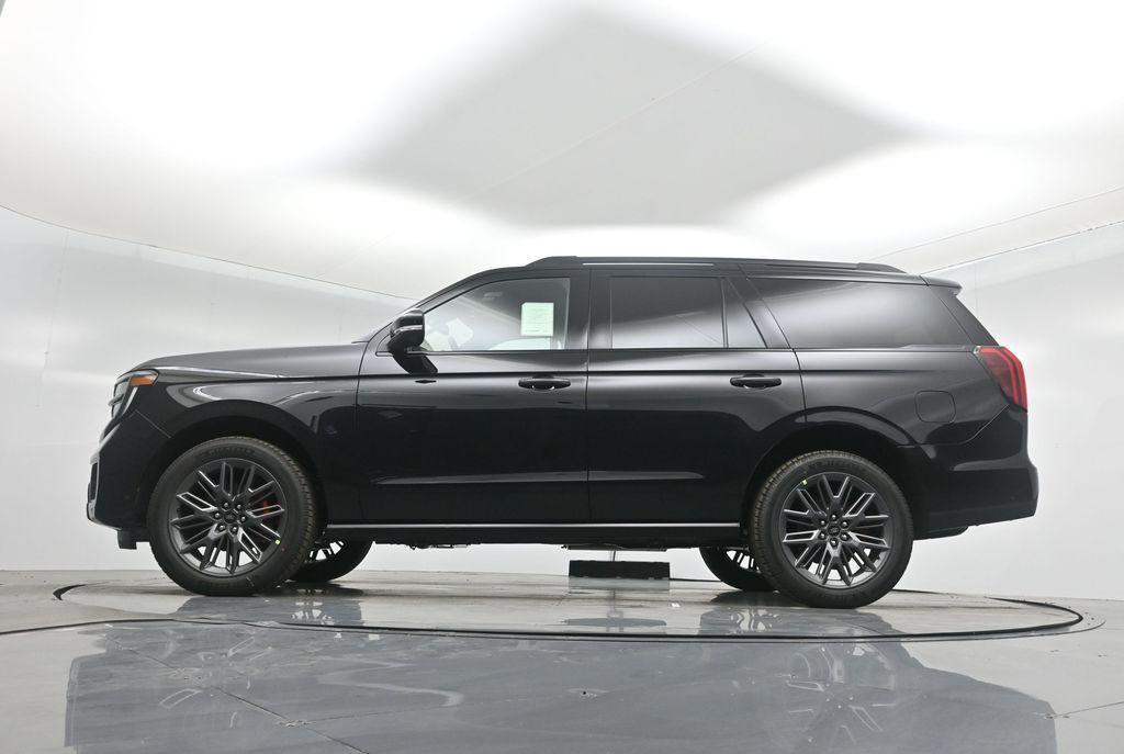 new 2025 Ford Expedition car, priced at $85,090