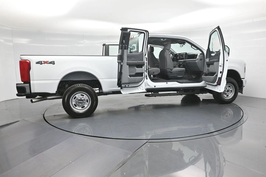 new 2025 Ford F-350 car, priced at $53,515