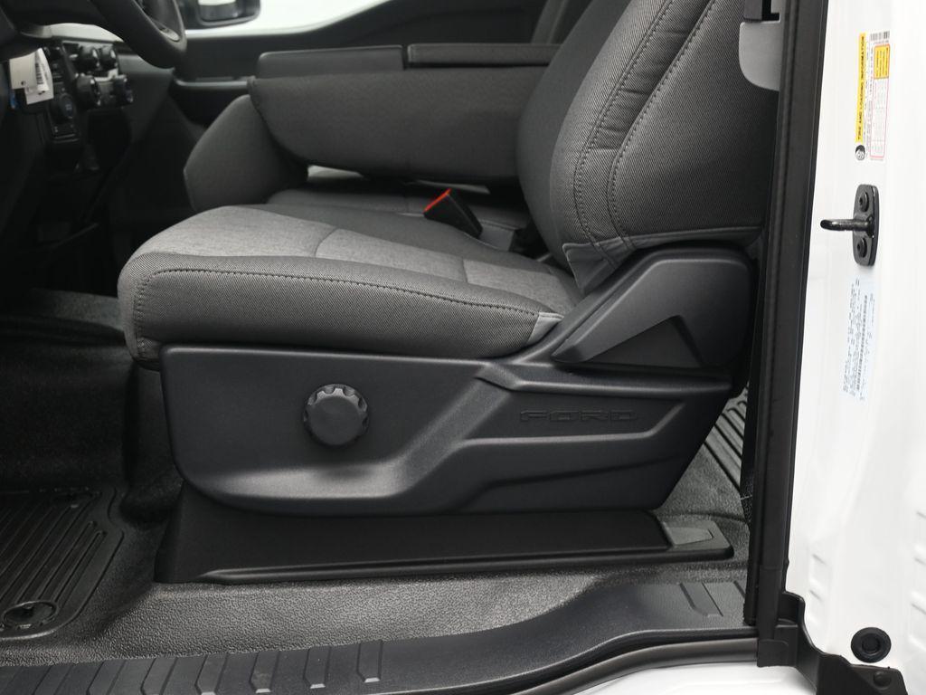 new 2025 Ford F-350 car, priced at $53,515