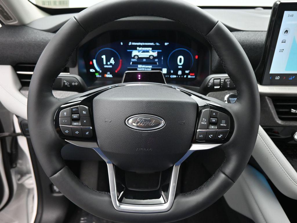 new 2025 Ford Explorer car, priced at $61,095