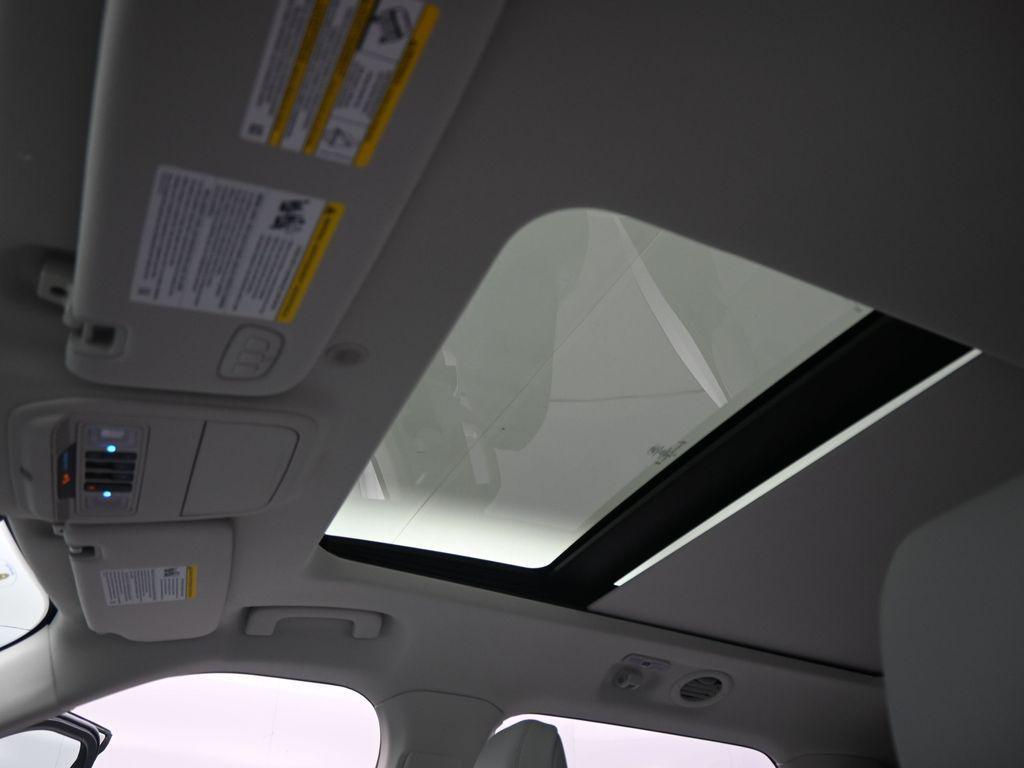 new 2025 Ford Explorer car, priced at $61,095