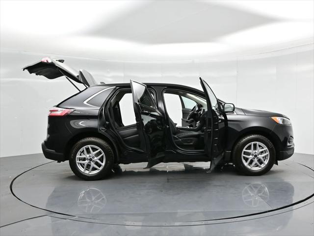 used 2024 Ford Edge car, priced at $28,000