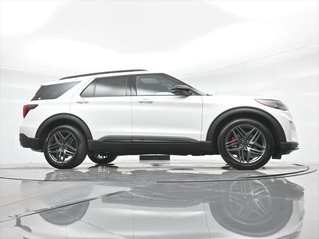 new 2025 Ford Explorer car, priced at $62,490