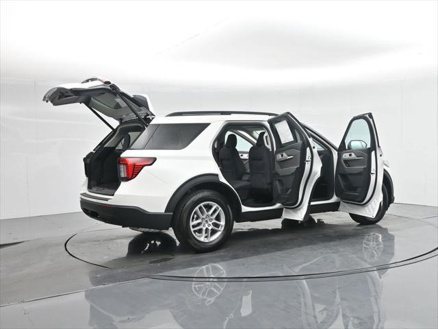new 2025 Ford Explorer car, priced at $41,440