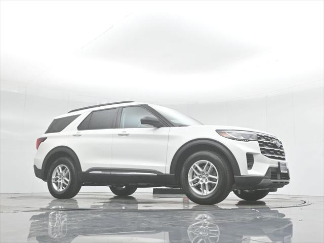 new 2025 Ford Explorer car, priced at $41,440