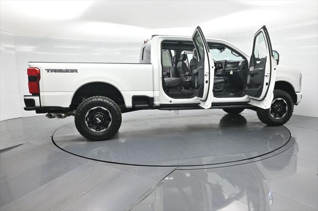 new 2025 Ford F-250 car, priced at $95,460