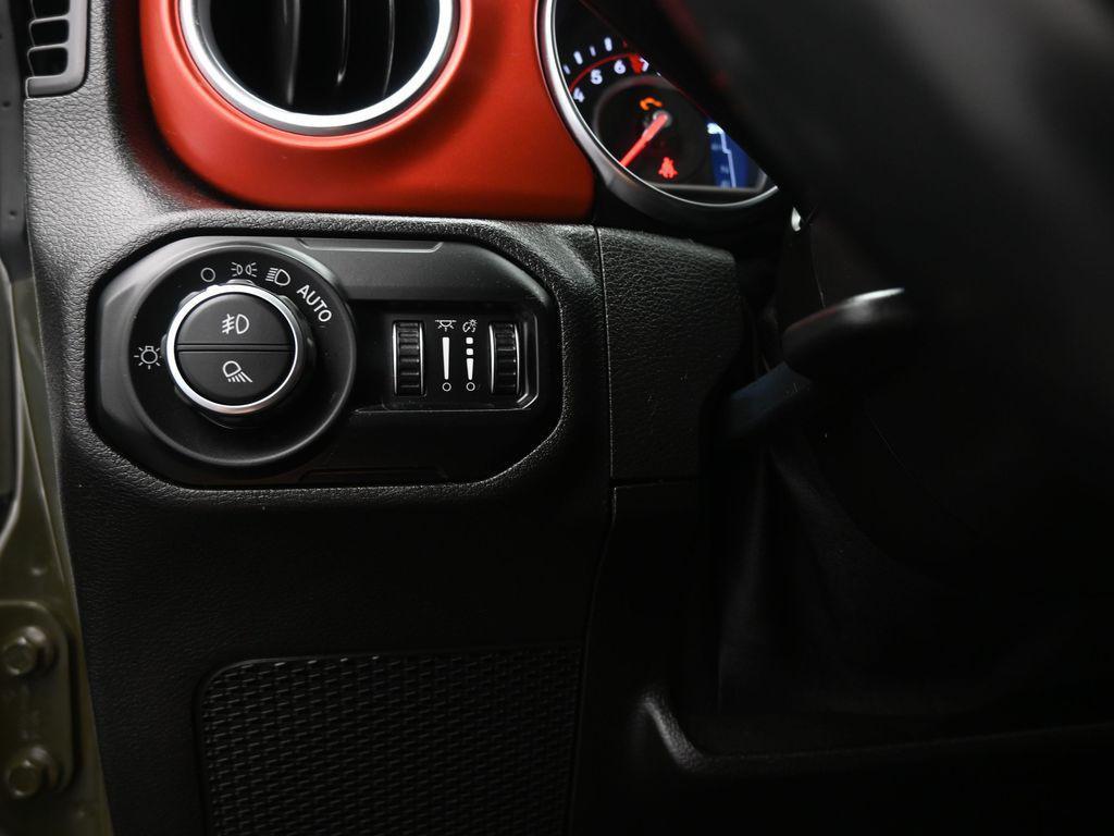used 2021 Jeep Gladiator car, priced at $35,250