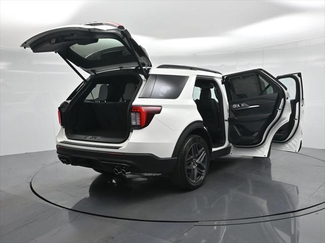 new 2025 Ford Explorer car, priced at $64,415