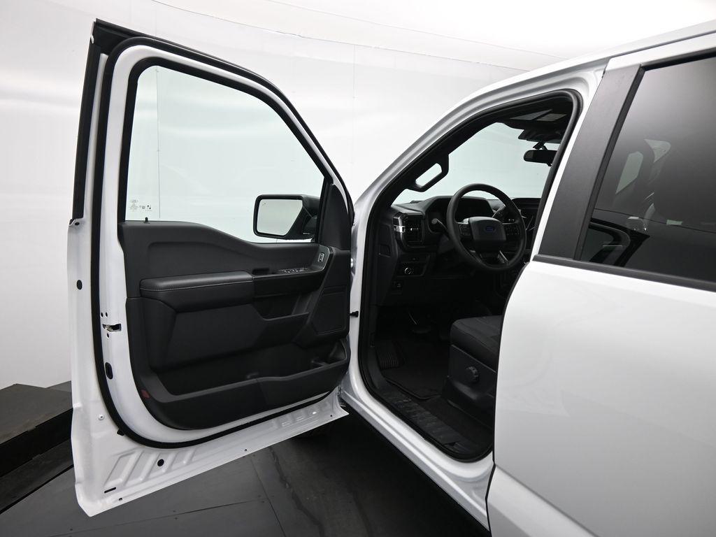 new 2025 Ford F-150 car, priced at $47,230