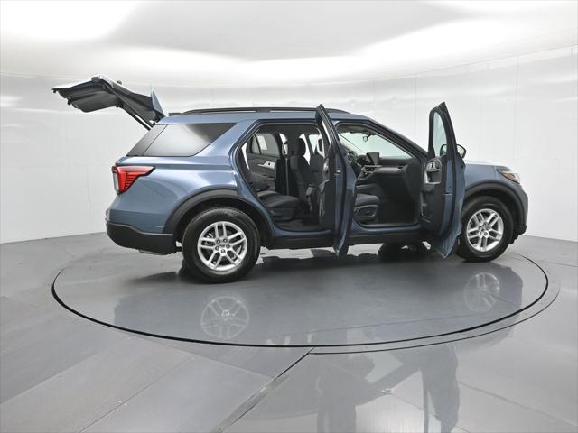 new 2025 Ford Explorer car, priced at $41,140
