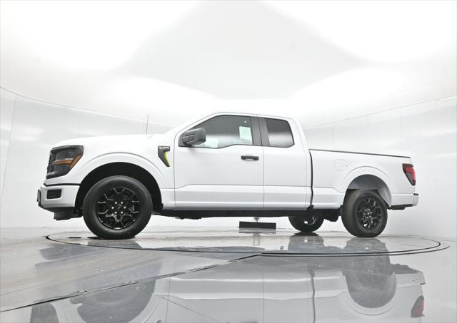 new 2025 Ford F-150 car, priced at $40,957