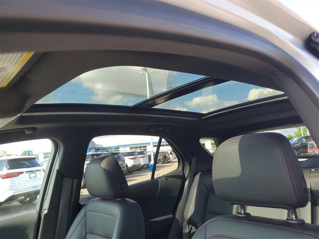 used 2022 Chevrolet Equinox car, priced at $25,200