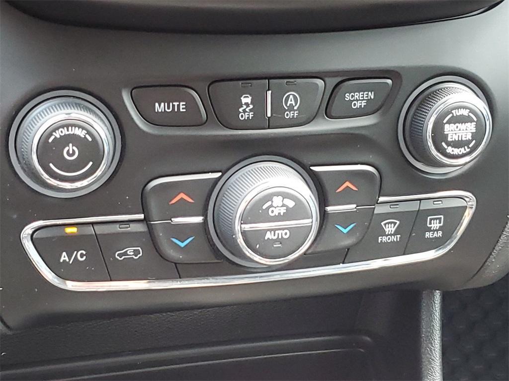 used 2020 Jeep Cherokee car, priced at $19,500