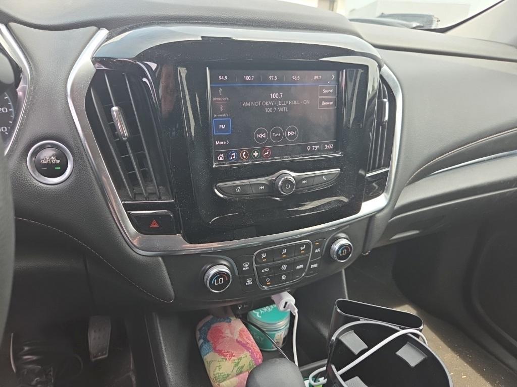 used 2021 Chevrolet Traverse car, priced at $21,700
