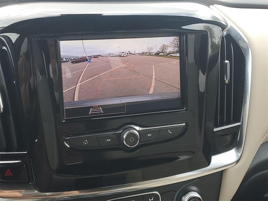 used 2023 Chevrolet Traverse car, priced at $33,950