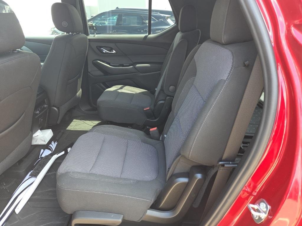 used 2023 Chevrolet Traverse car, priced at $31,950