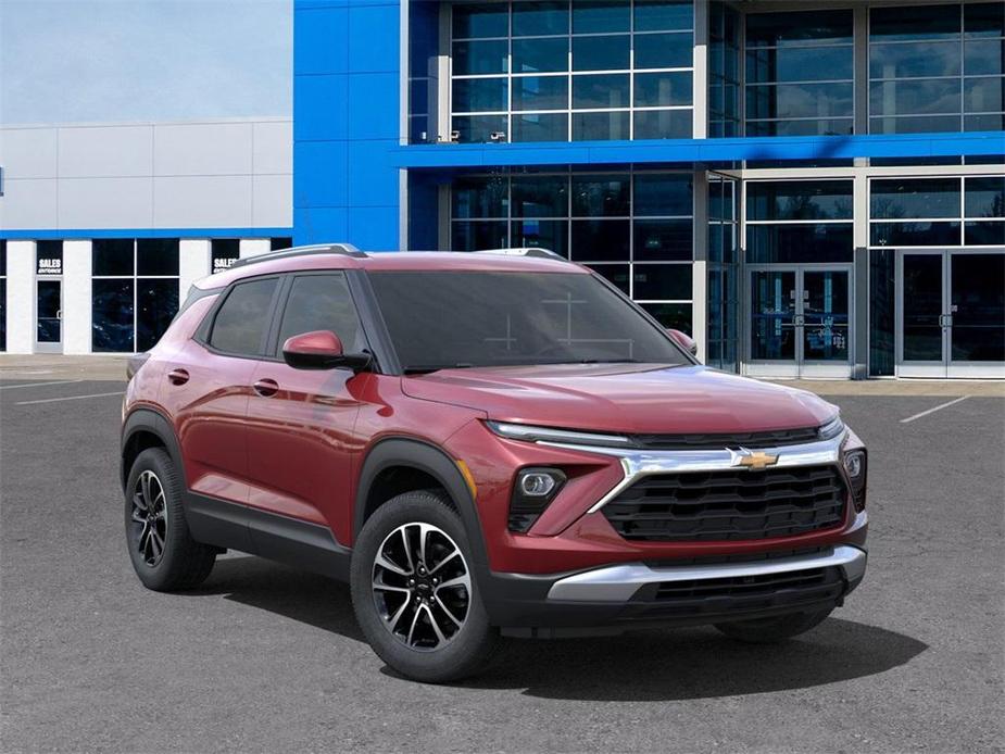 new 2025 Chevrolet TrailBlazer car, priced at $27,017