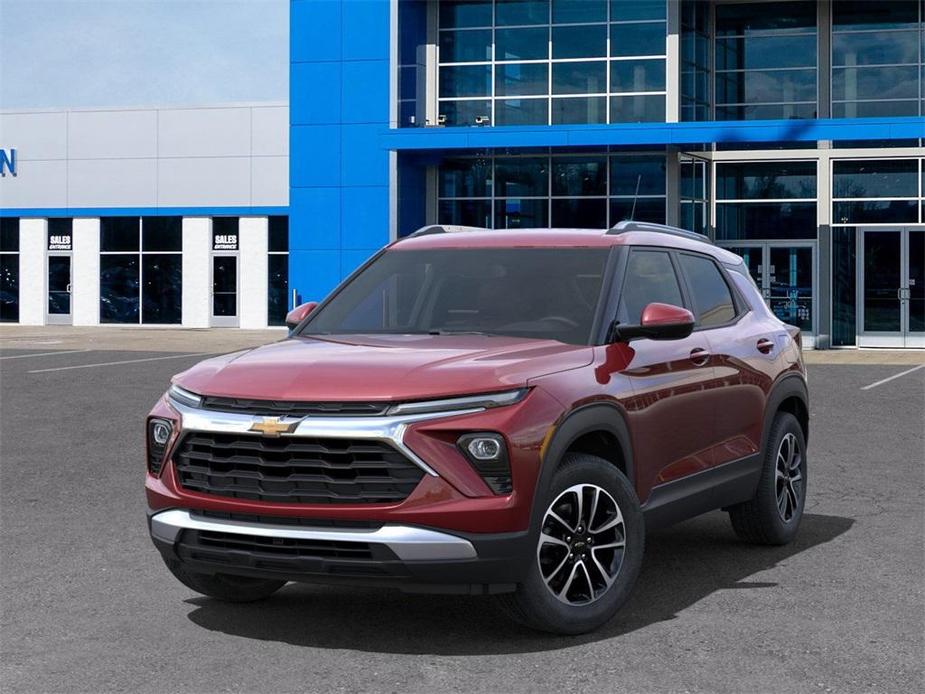 new 2025 Chevrolet TrailBlazer car, priced at $27,017