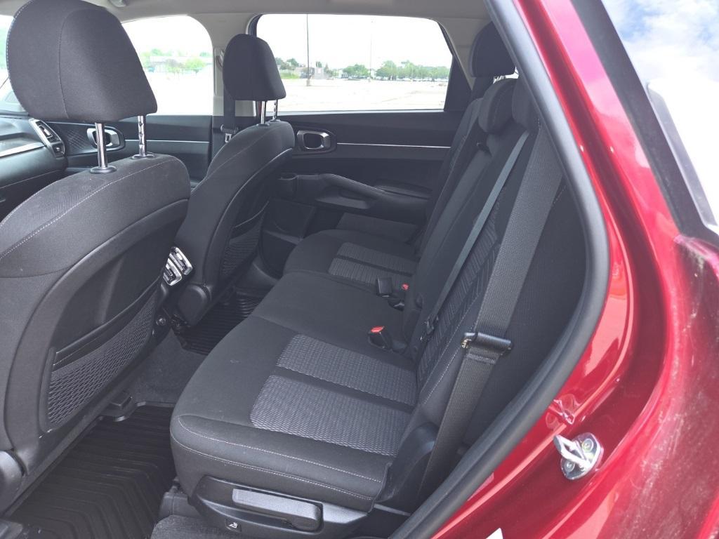 used 2023 Kia Sorento car, priced at $25,950