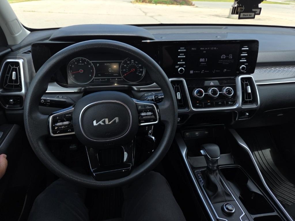 used 2023 Kia Sorento car, priced at $25,950