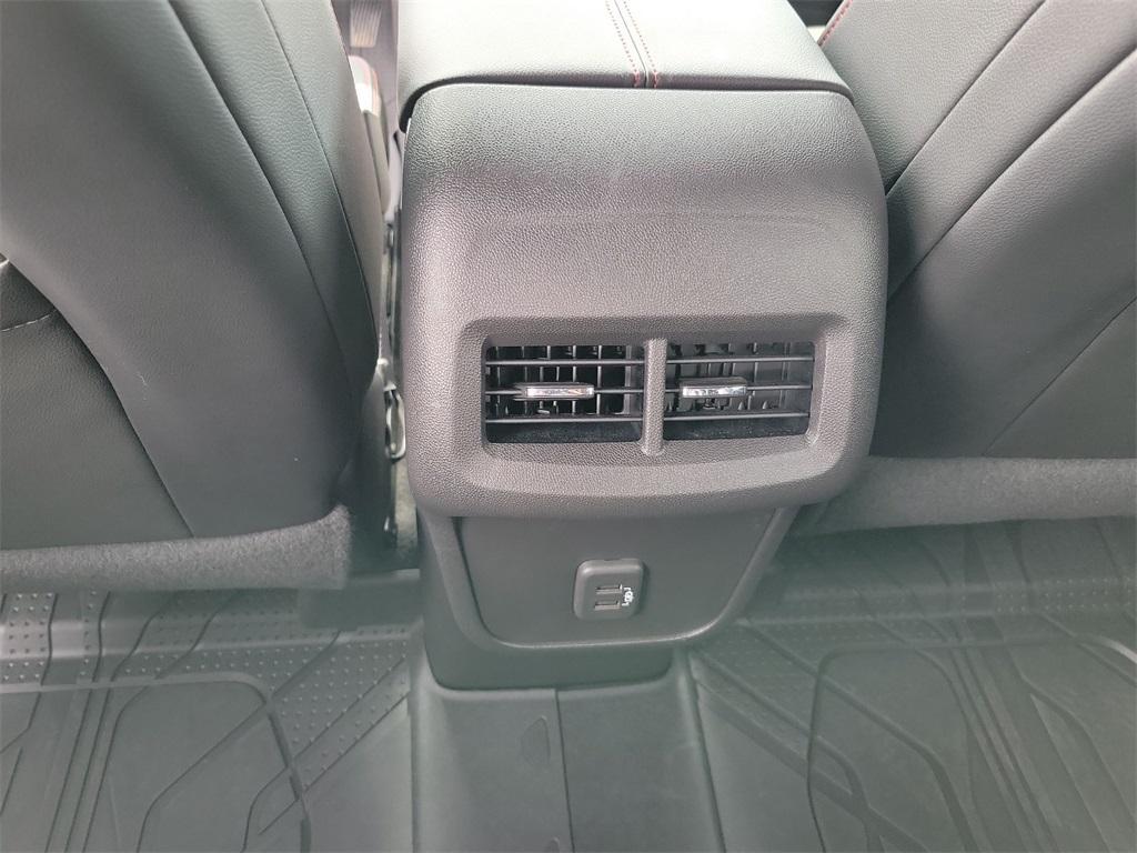 used 2022 Chevrolet Equinox car, priced at $21,820