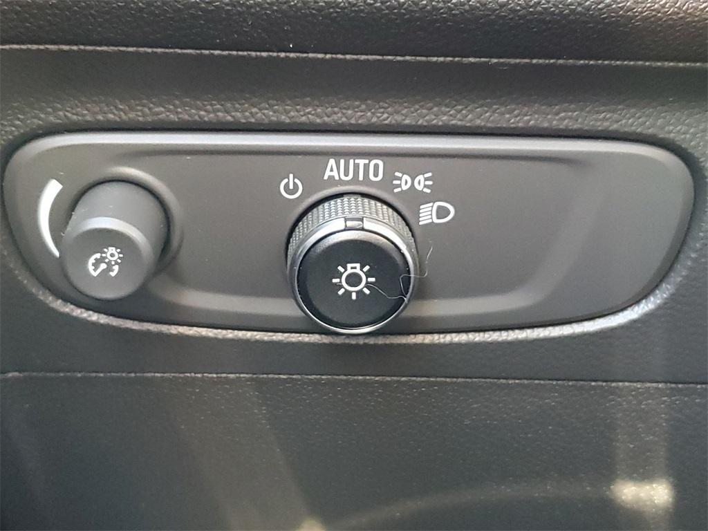 used 2021 Buick Envision car, priced at $25,253