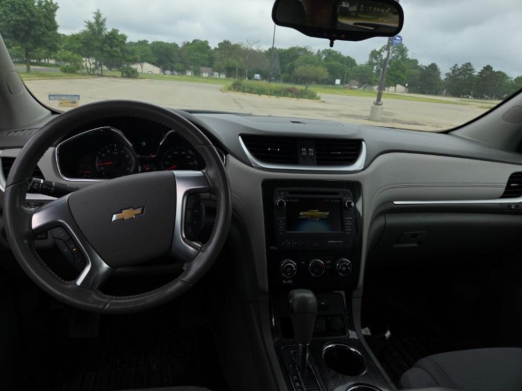 used 2015 Chevrolet Traverse car, priced at $13,900