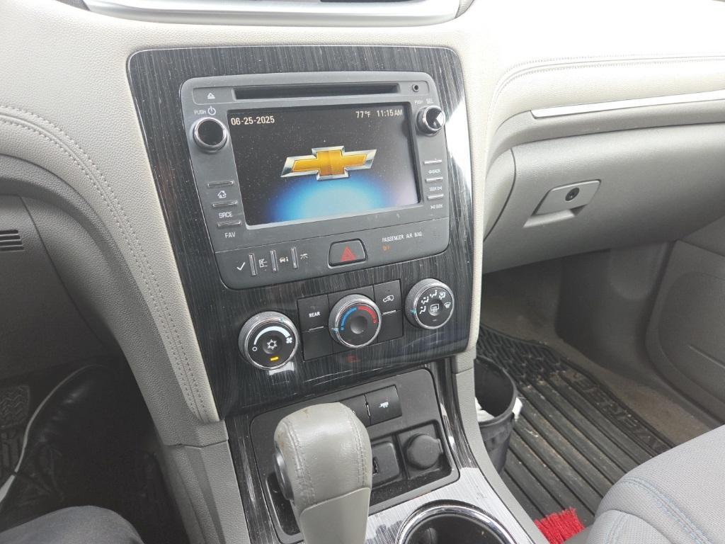 used 2015 Chevrolet Traverse car, priced at $13,900