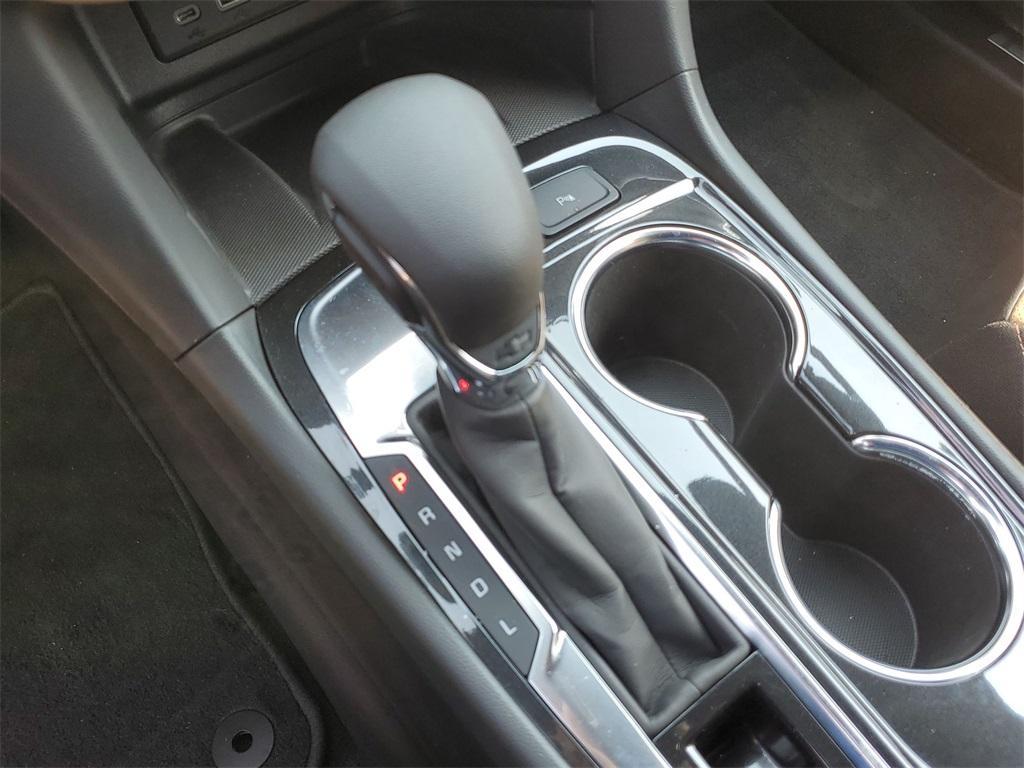 used 2022 Chevrolet Equinox car, priced at $25,500