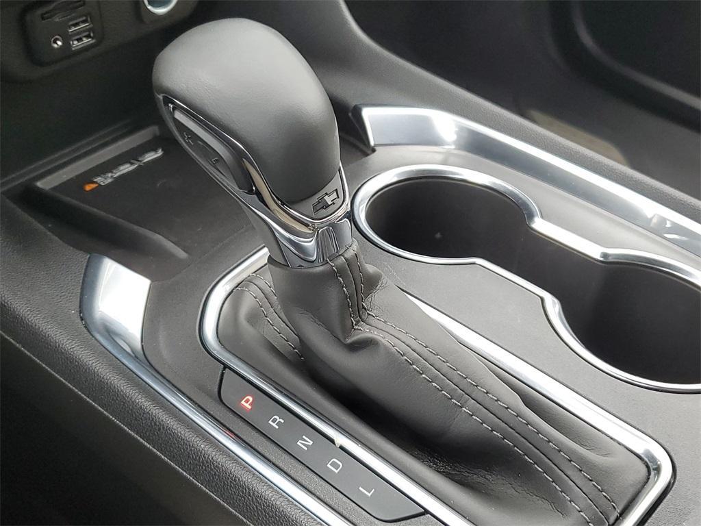 used 2023 Chevrolet Traverse car, priced at $40,400