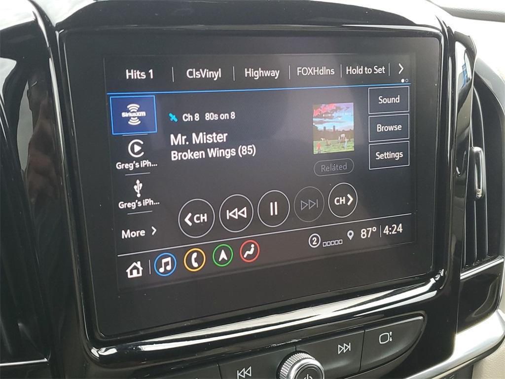 used 2023 Chevrolet Traverse car, priced at $40,400