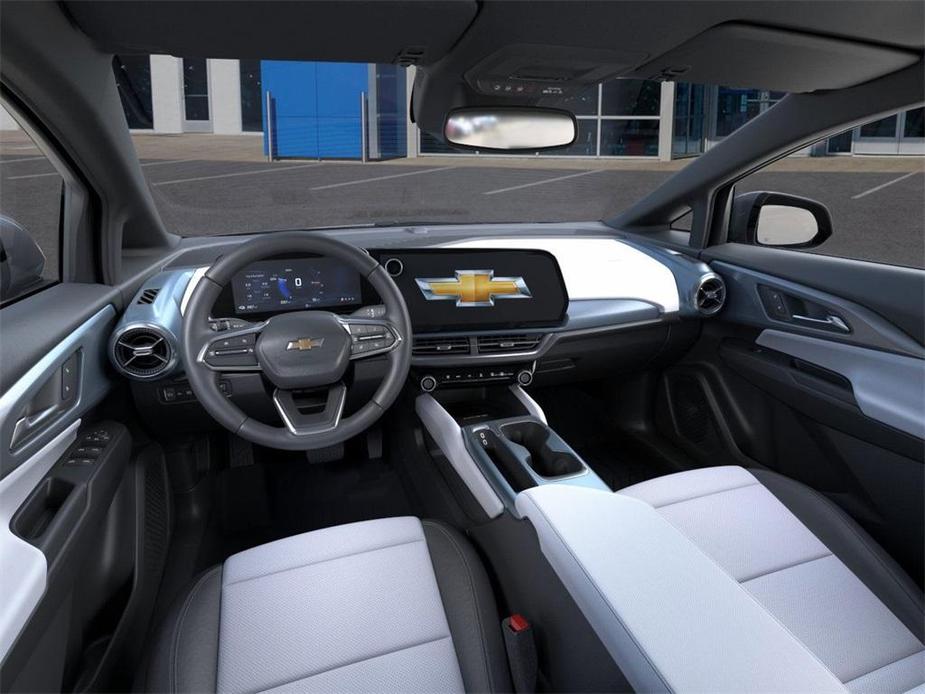 new 2025 Chevrolet Equinox EV car, priced at $43,940