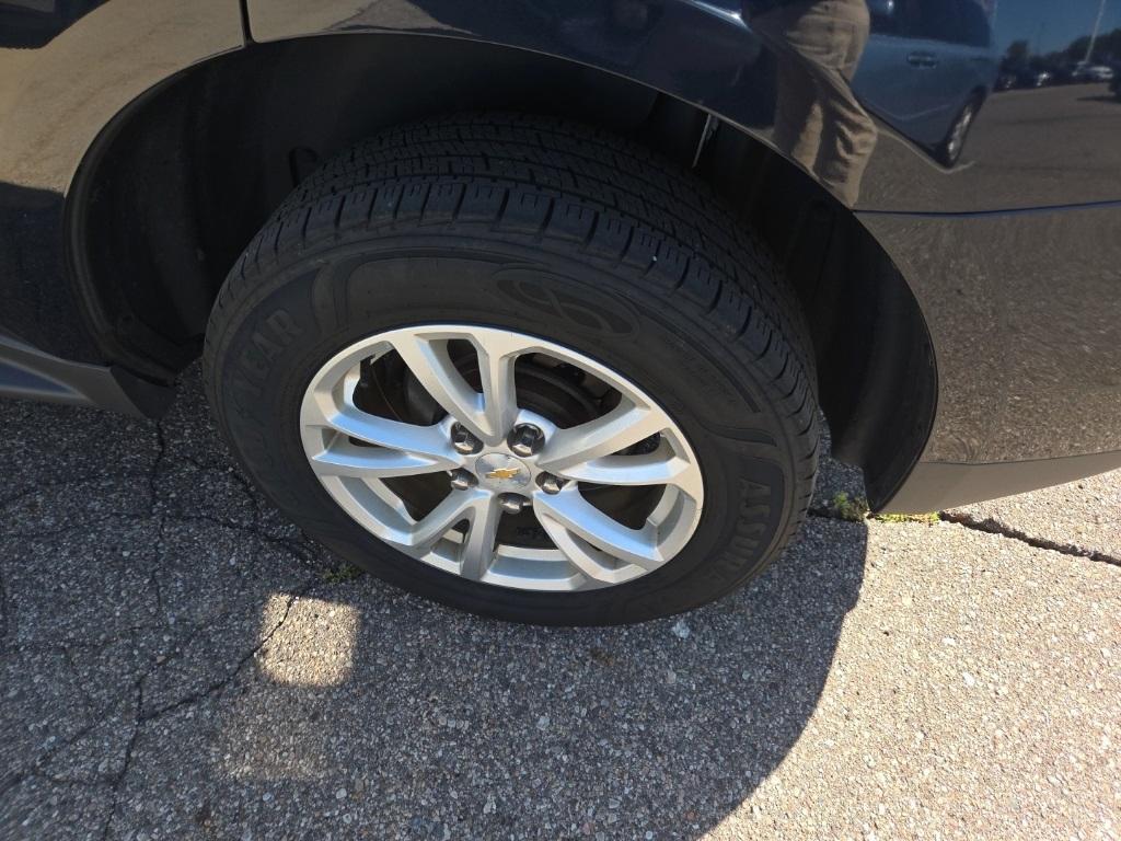 used 2017 Chevrolet Equinox car, priced at $11,950