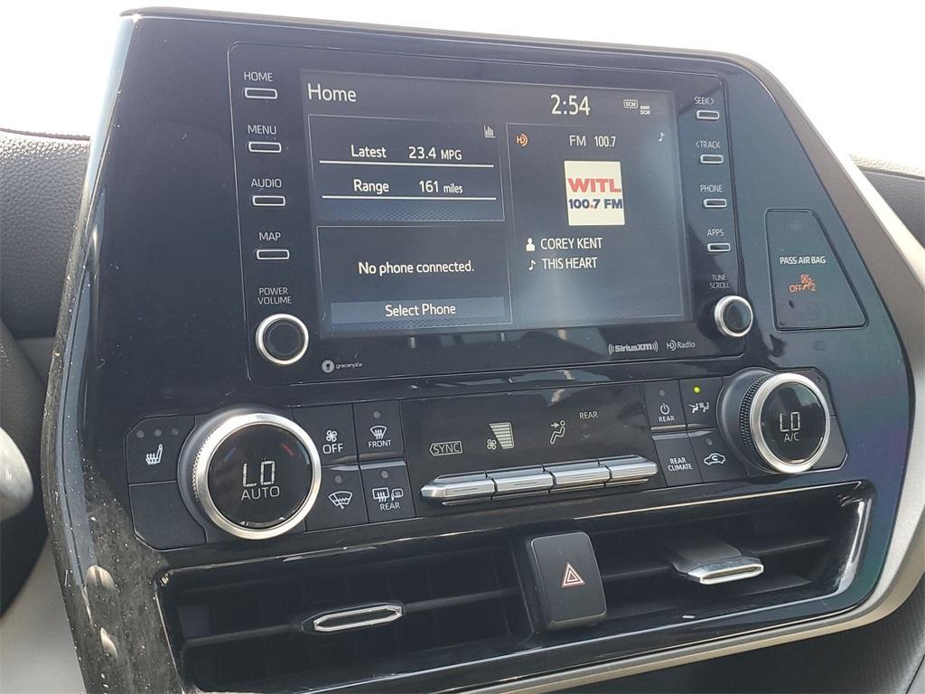 used 2022 Toyota Highlander car, priced at $34,100