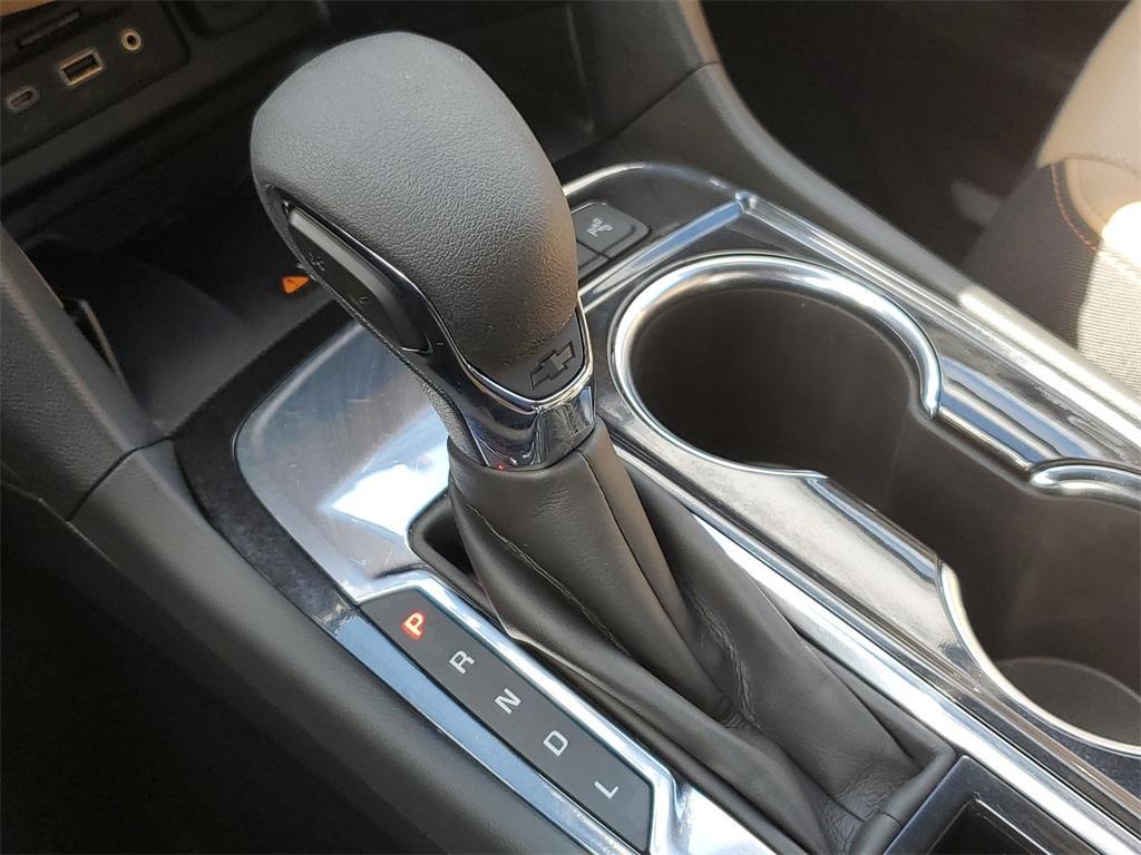 used 2023 Chevrolet Equinox car, priced at $26,000