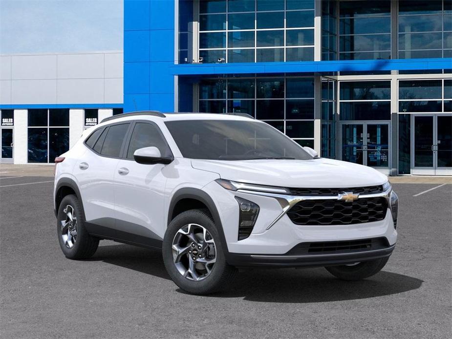 new 2025 Chevrolet Trax car, priced at $24,537