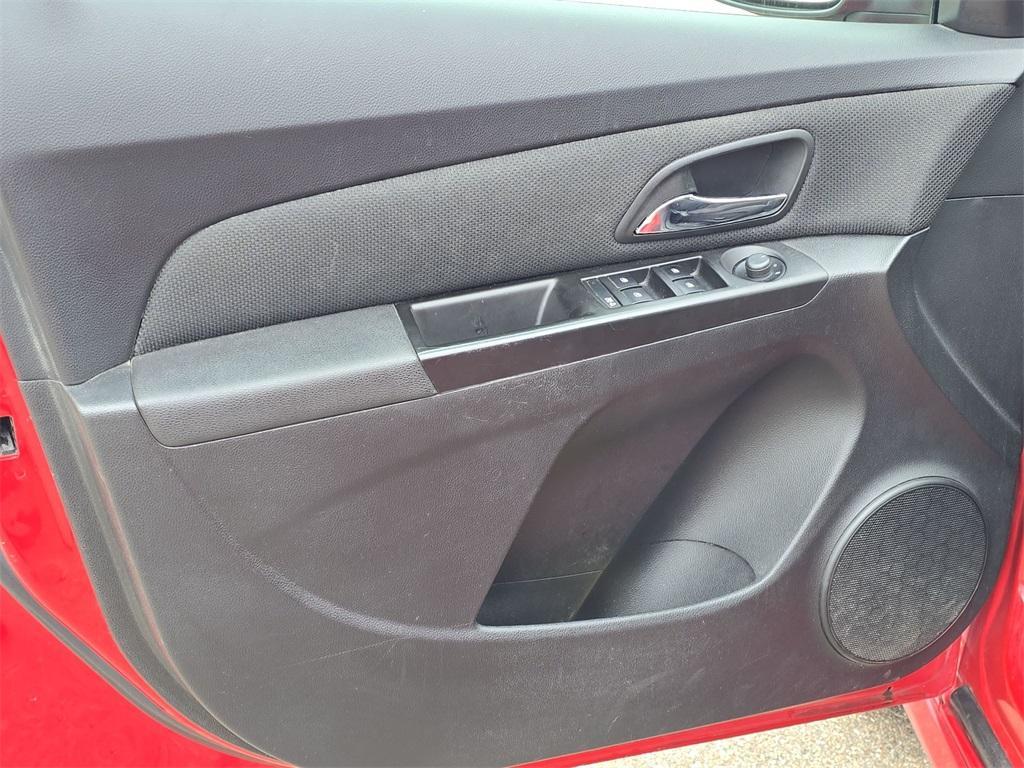 used 2012 Chevrolet Cruze car, priced at $5,550