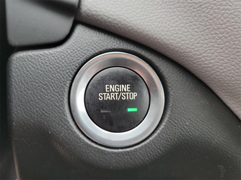 used 2022 Chevrolet Equinox car, priced at $19,800