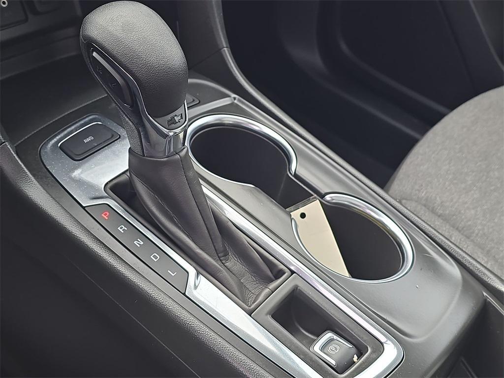 used 2022 Chevrolet Equinox car, priced at $22,100