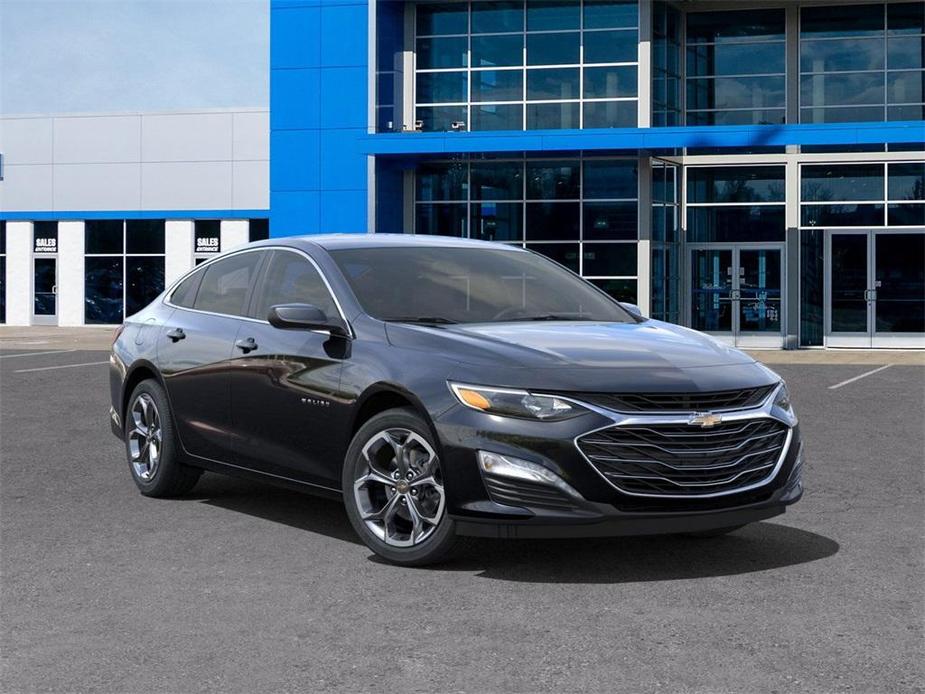 new 2025 Chevrolet Malibu car, priced at $28,221