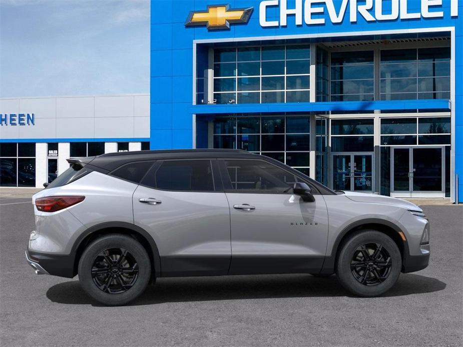 new 2025 Chevrolet Blazer car, priced at $39,917