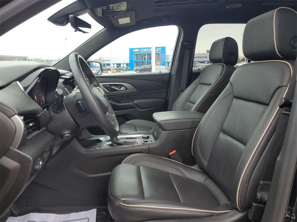 used 2023 Chevrolet Traverse car, priced at $42,050