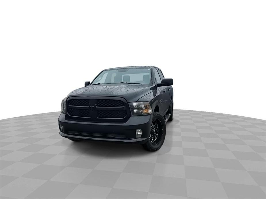 used 2019 Ram 1500 Classic car, priced at $28,600