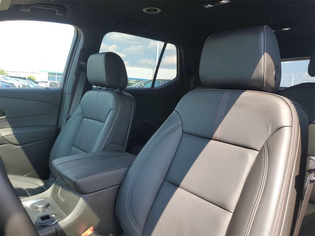 used 2023 Chevrolet Traverse car, priced at $36,200