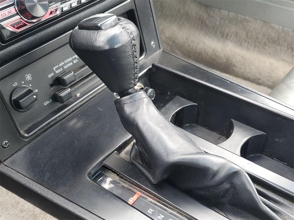 used 1985 Chevrolet Corvette car, priced at $8,900