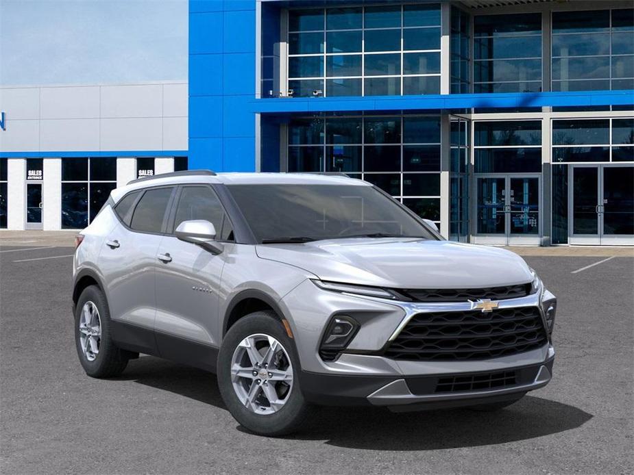 new 2025 Chevrolet Blazer car, priced at $36,116