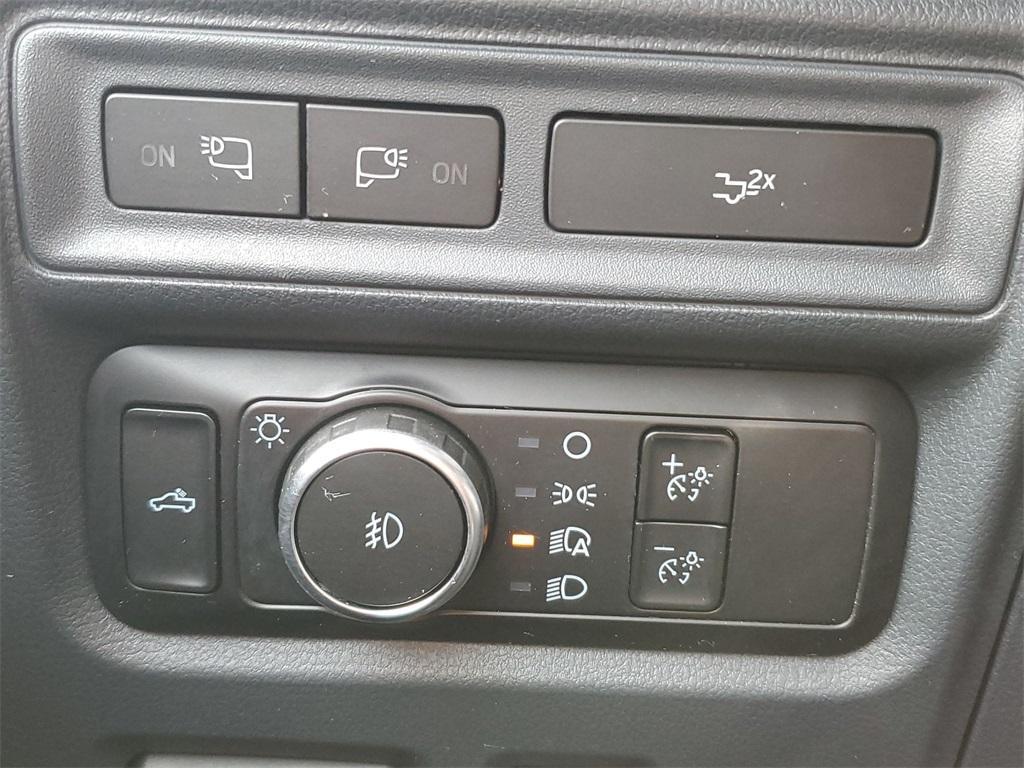 used 2022 Ford F-150 car, priced at $35,500