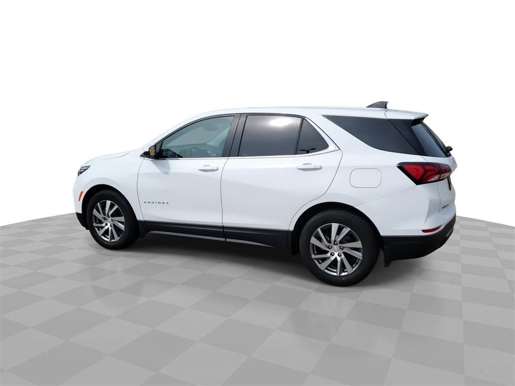 used 2023 Chevrolet Equinox car, priced at $22,200