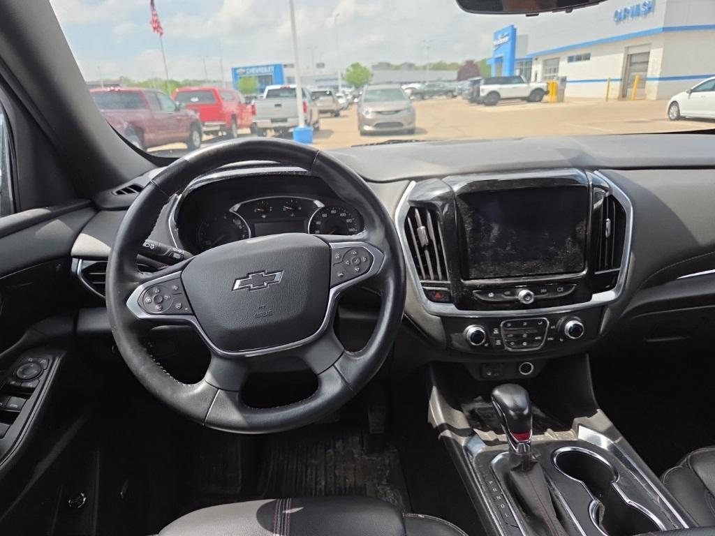 used 2022 Chevrolet Traverse car, priced at $30,900